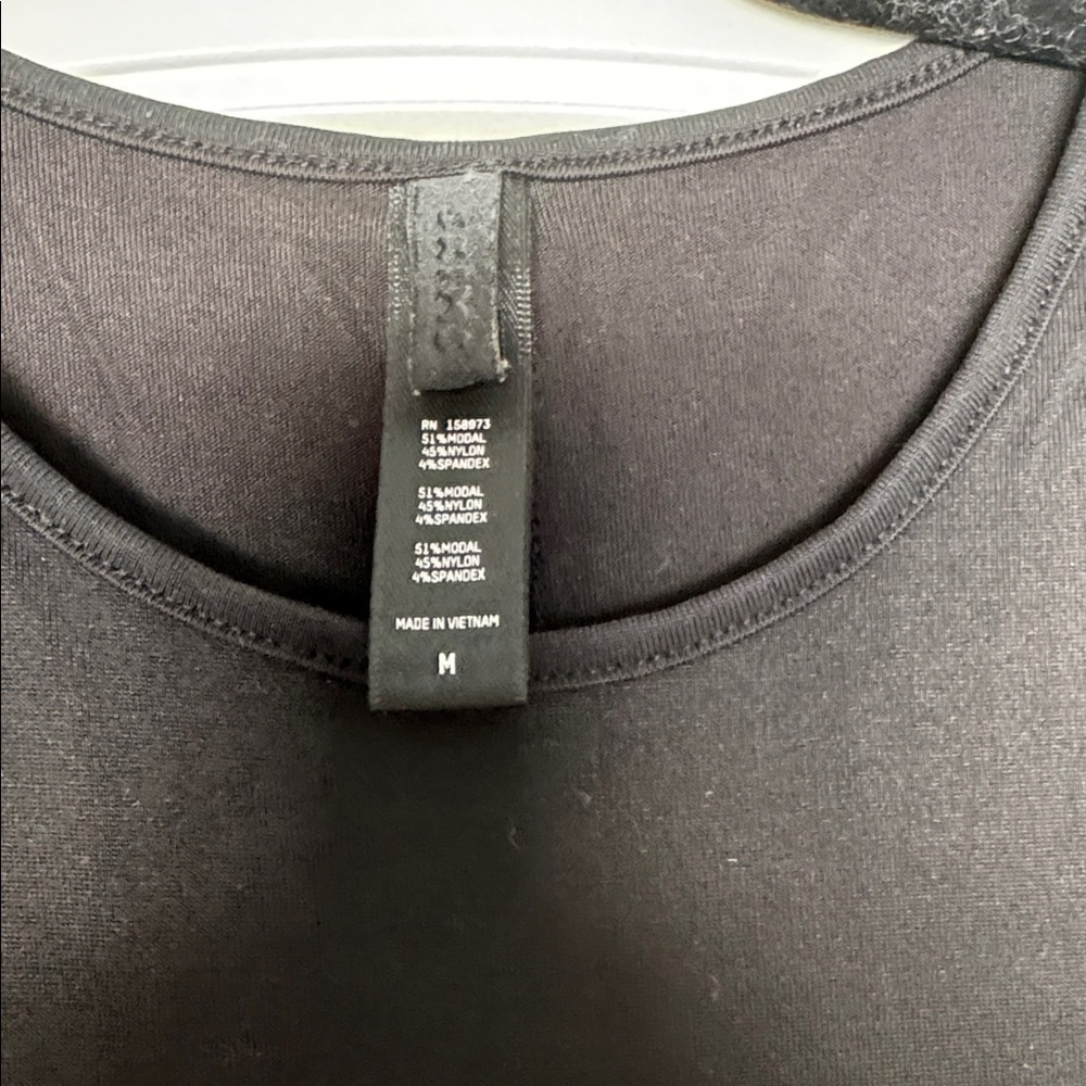 SKIMS Smooth Lounge Crewneck Sleeveless Dress Onyx/Black - Picture 5 of 6